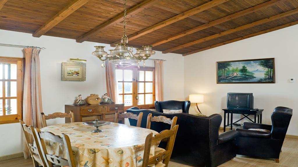 Can Garriga II I III Apartment Гаригея Екстериор снимка